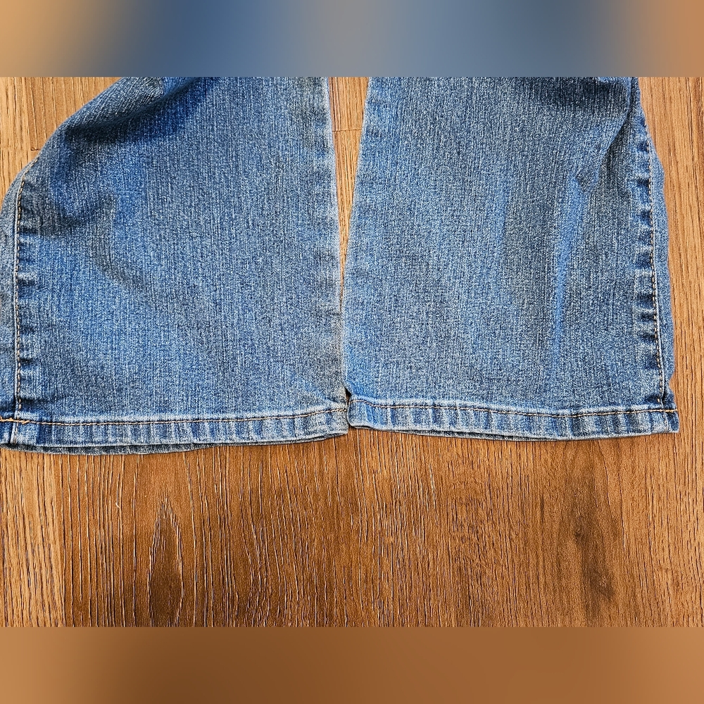 Girl's Size 10 Faded Glory Blue Jeans Medium Blue Color - Picture 6 of 11